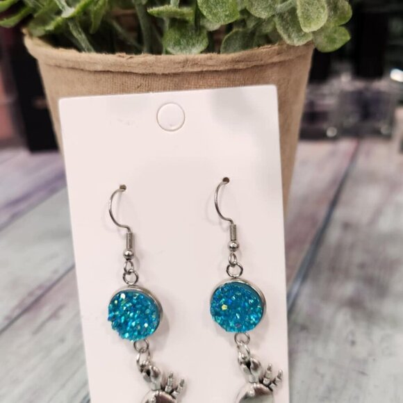 Crab Dangle Earrings - Picture 5 of 5